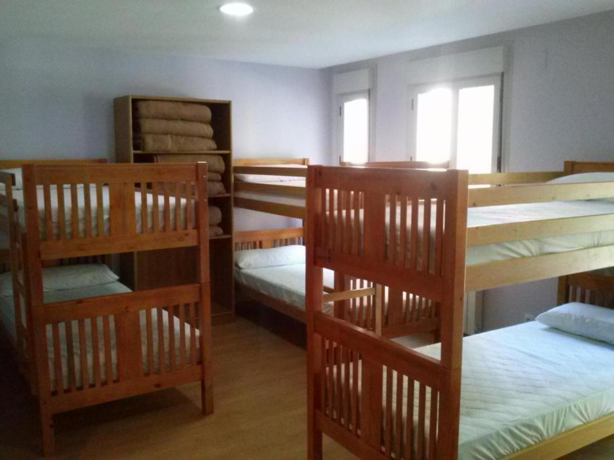 Albergue Turistico Rio Aragon Canfranc Buitenkant foto