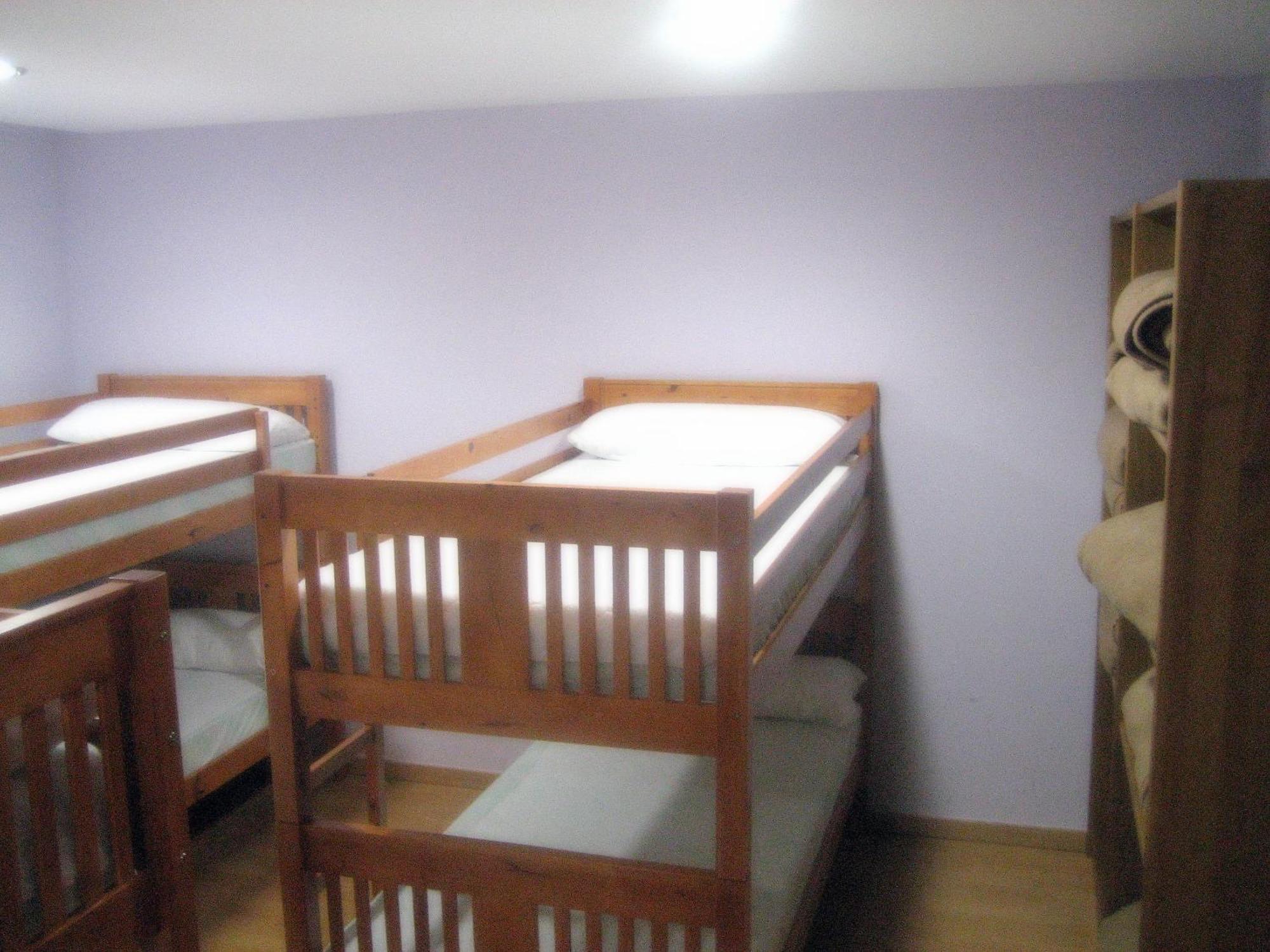 Albergue Turistico Rio Aragon Canfranc Buitenkant foto