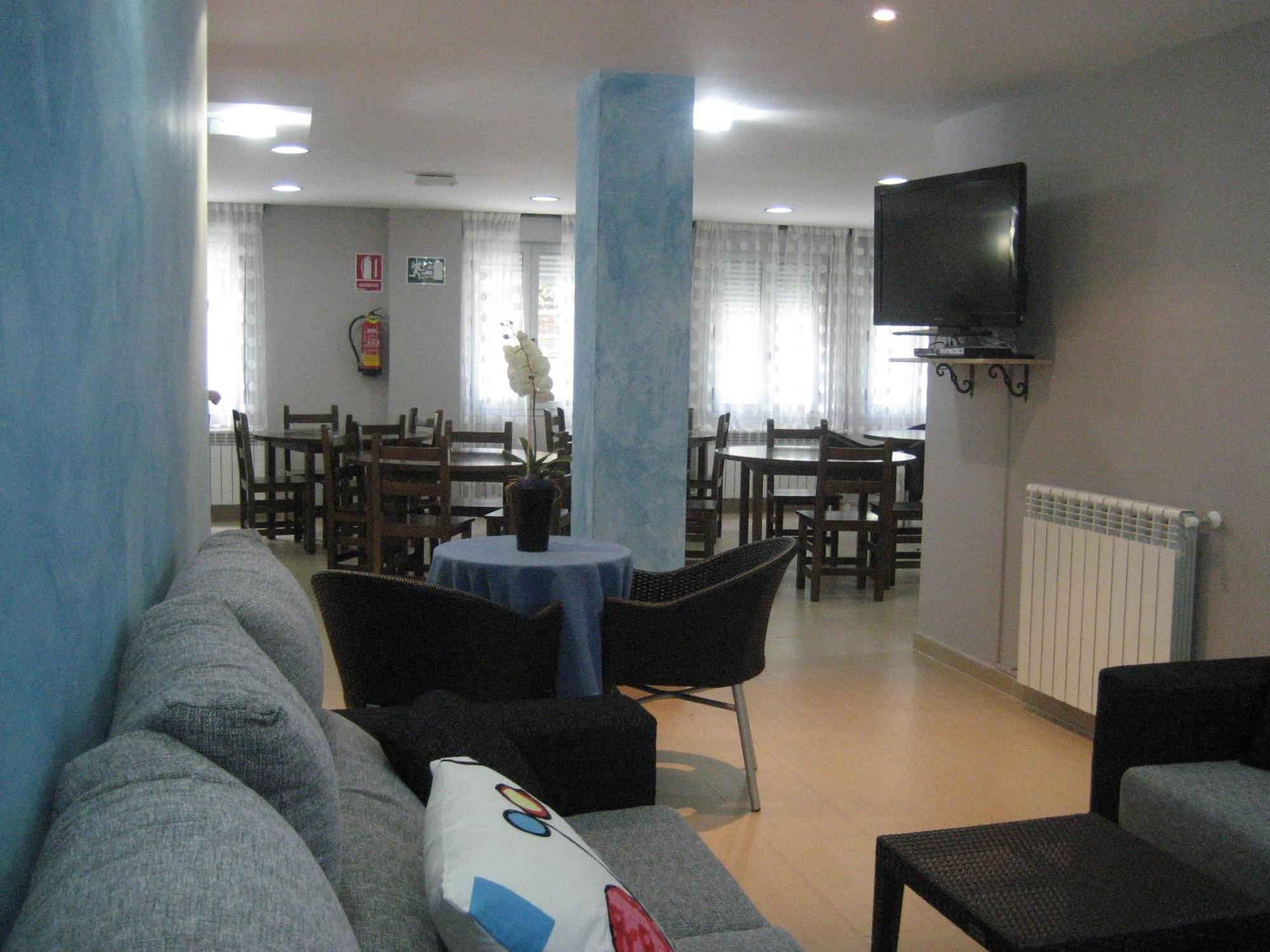 Albergue Turistico Rio Aragon Canfranc Buitenkant foto