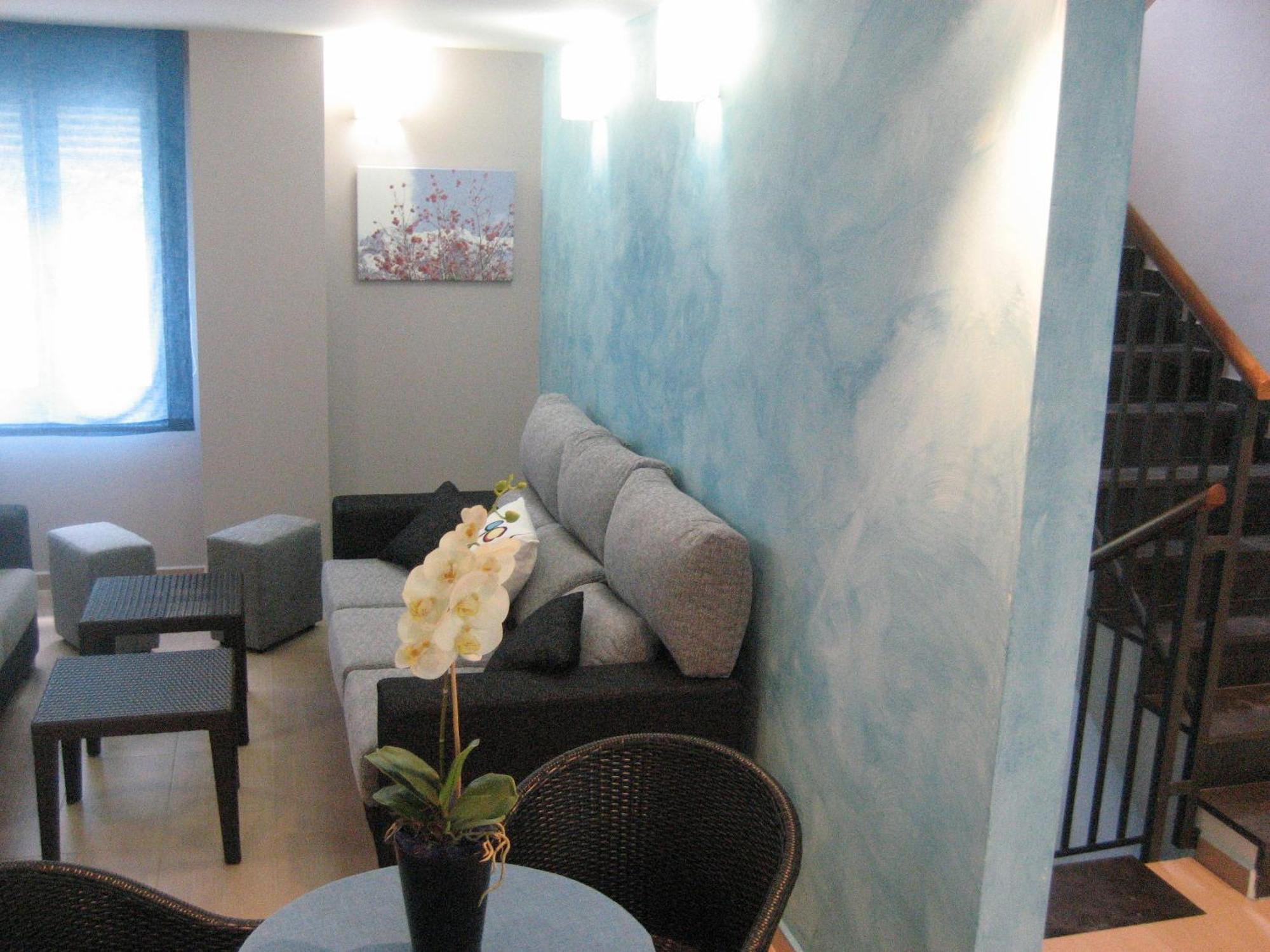 Albergue Turistico Rio Aragon Canfranc Buitenkant foto