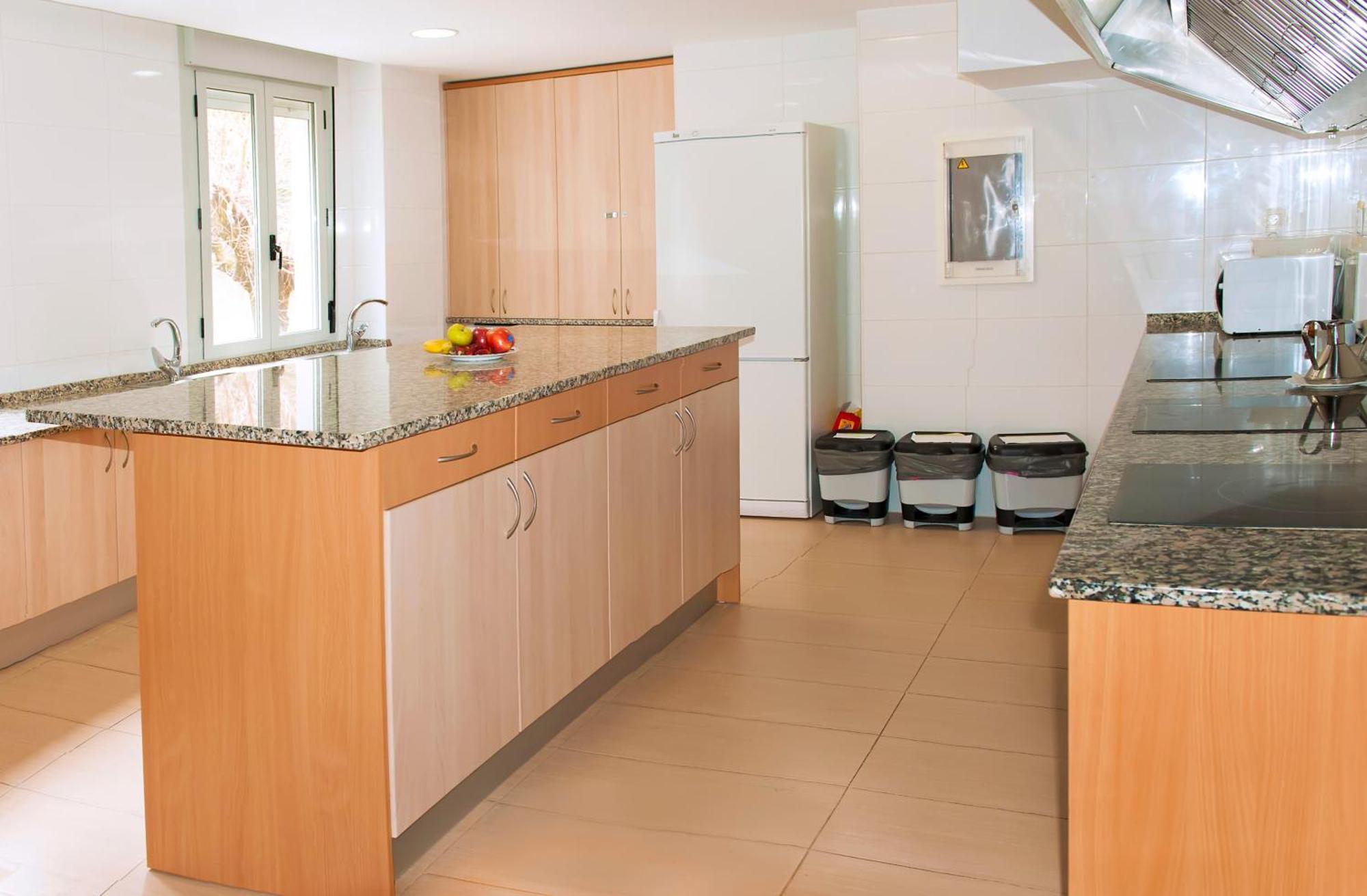 Albergue Turistico Rio Aragon Canfranc Buitenkant foto